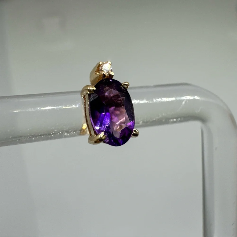 Beautiful 14k Yellow Gold Oval Amethyst and Diamond Stud Post Earrings - Picture 4 of 10
